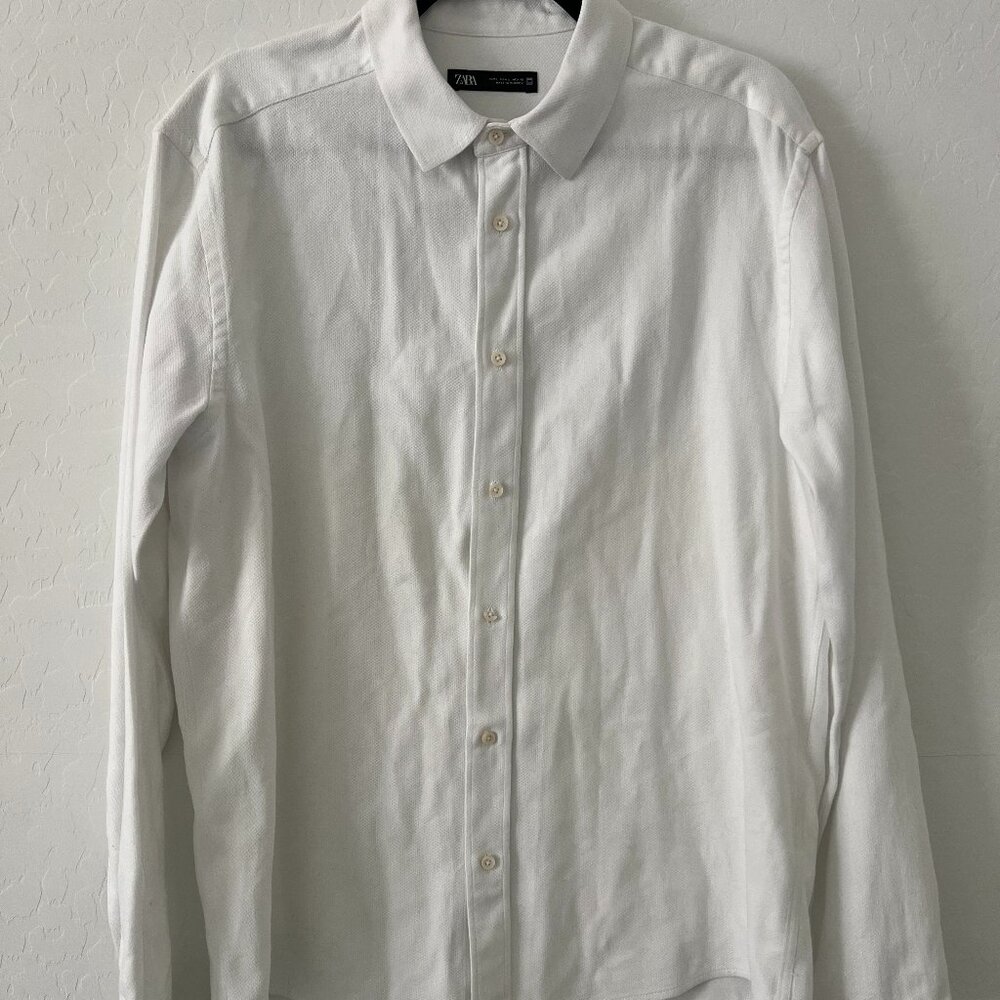 ZARA Women’s White Textured Button Up Shirt Size L Minimalist Long Sleeve Blouse
